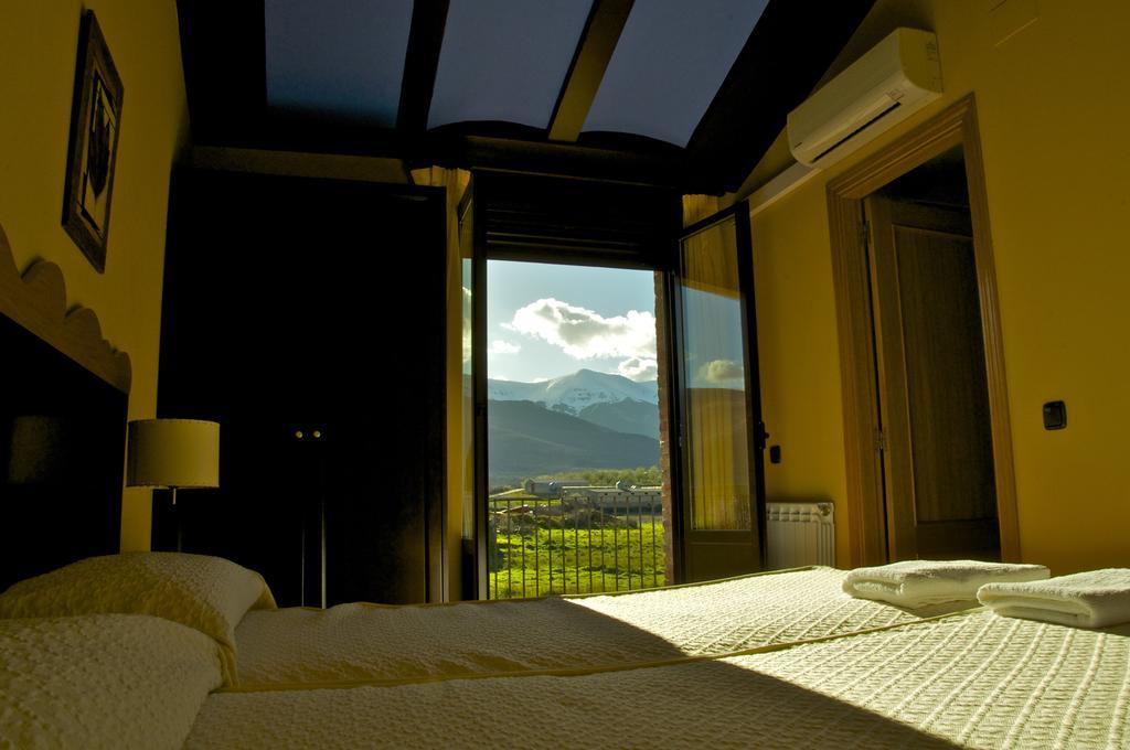 Hotel El Comendador Añón Pokój zdjęcie